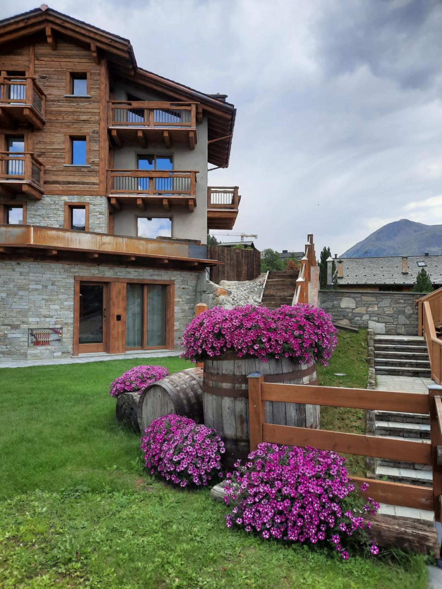 Hotel Del Bosco ลีวินโญ ภายนอก รูปภาพ