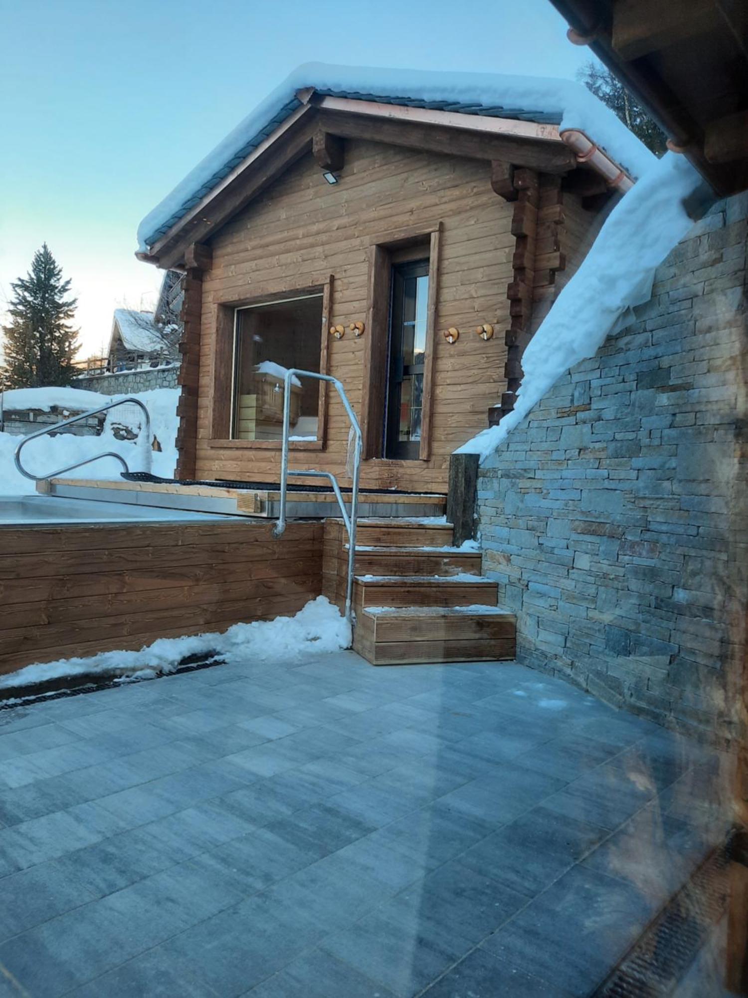 Hotel Del Bosco ลีวินโญ ภายนอก รูปภาพ