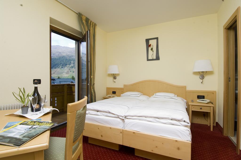 Hotel Del Bosco ลีวินโญ ภายนอก รูปภาพ